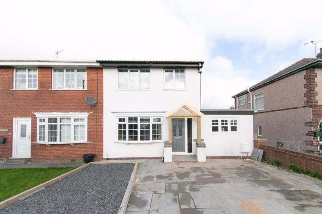 Lancashire Living! Villa Preesall Bagian luar foto